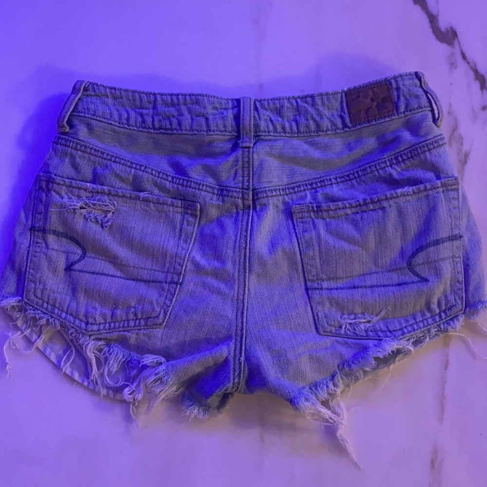Denim shorts - Picture 2 of 4